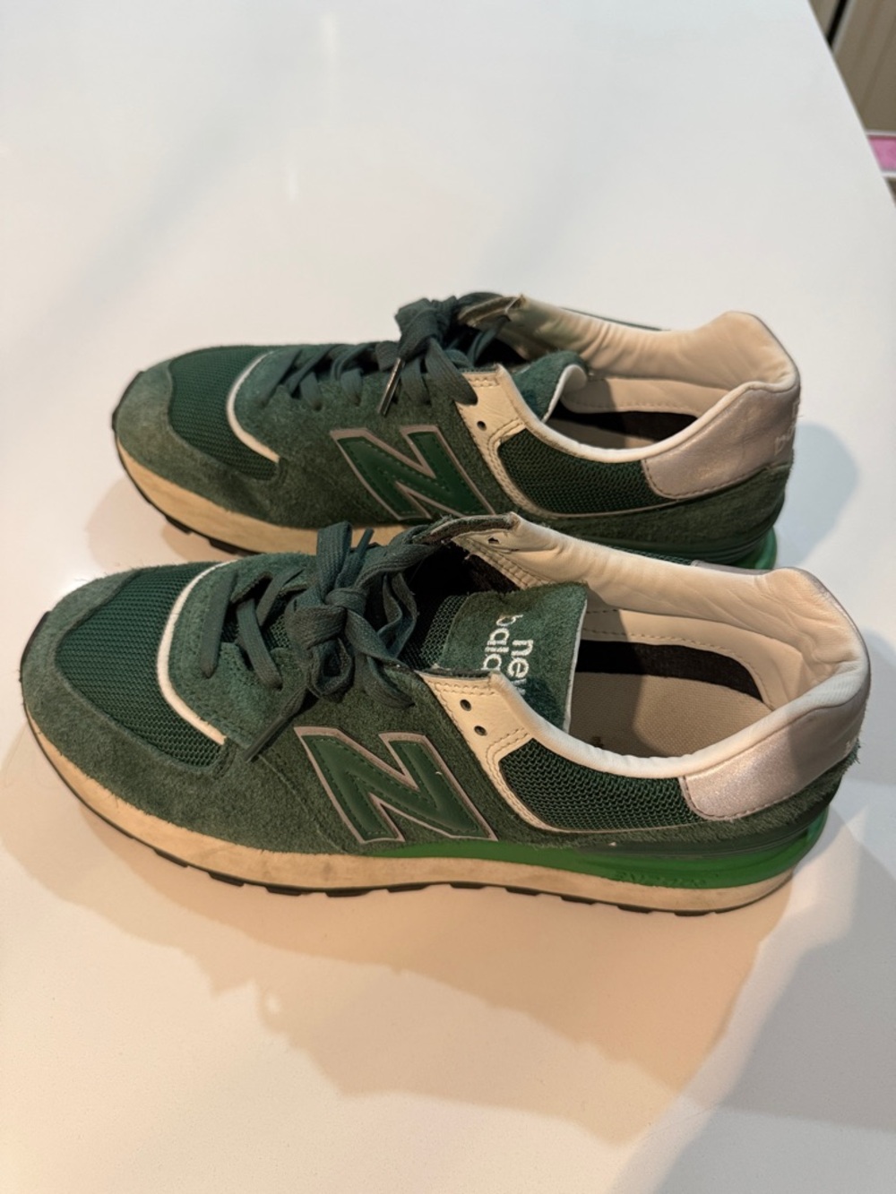 New Balance 574 Men’s Shoe Hunter Green Dark Green & White Suede Mesh Sneakers